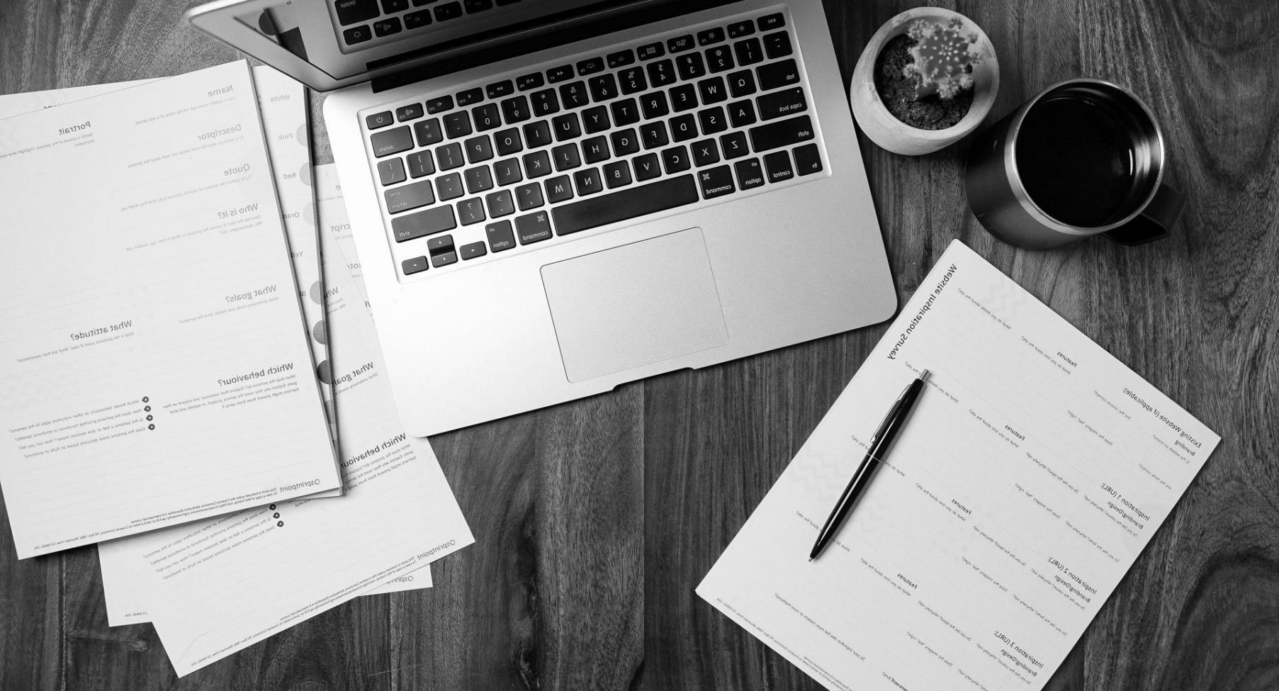 Consultation en prévision financière avec analyse de données et graphiques